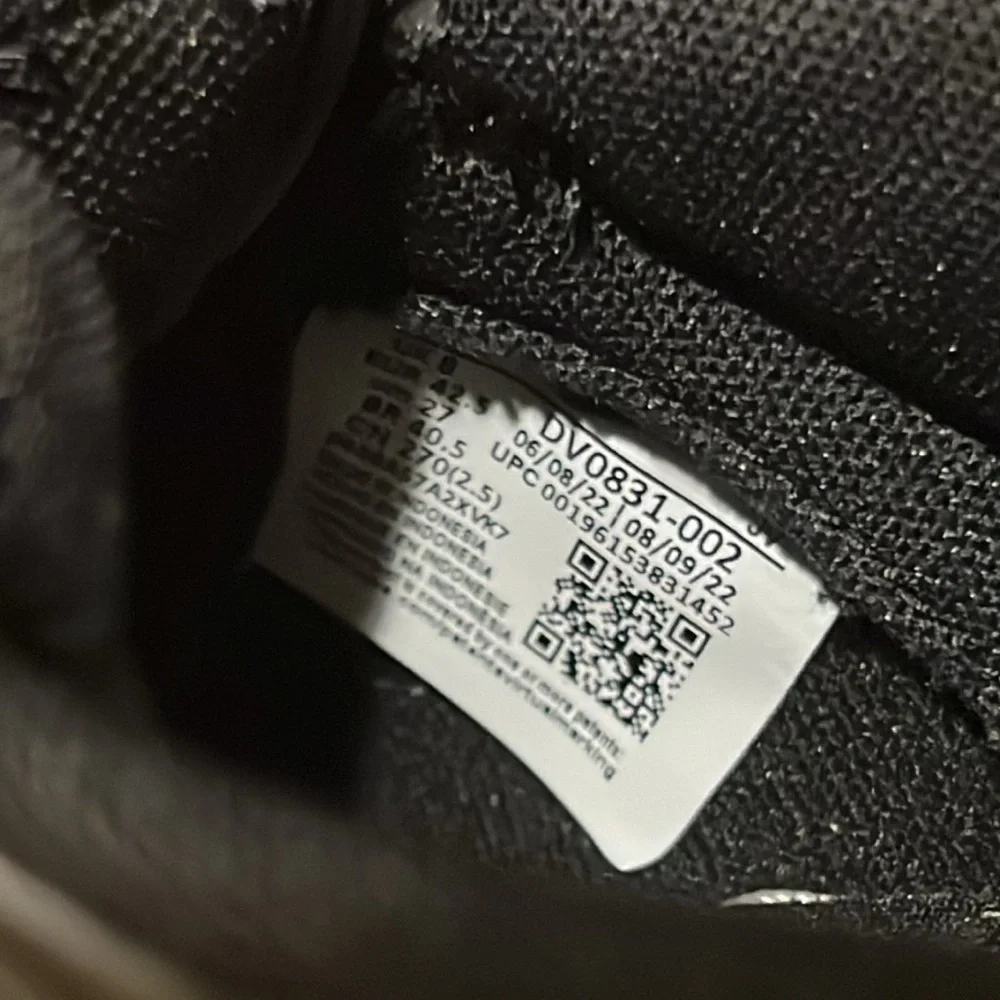 DS 2023 NIKE DUNK LOW RETRO BLACK PANDA 2.0 SIZE MENS 9 OR 9.5 NIB - Picture 8 of 12